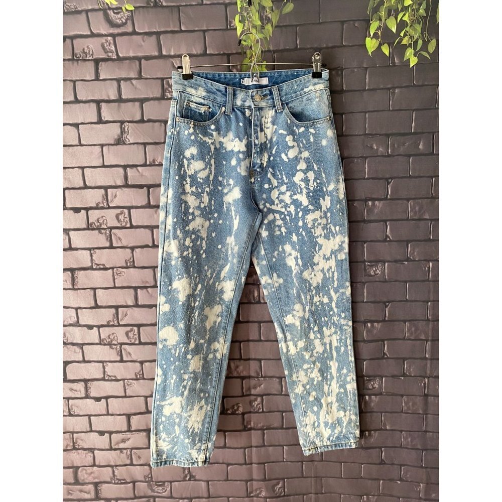 Adika High Waisted Light Wash Paint Splatter Jeans M